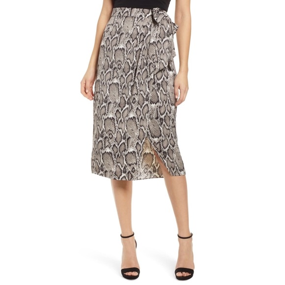 Afrm SNAKE PRINT SKIRT ♥️IN STORES♥️ - Picture 1 of 3
